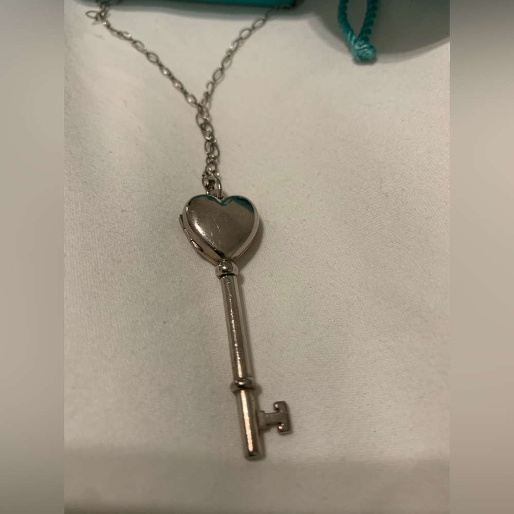Tiffany & Co Silver Key locket and long chain necklace - Picture 2 of 5
